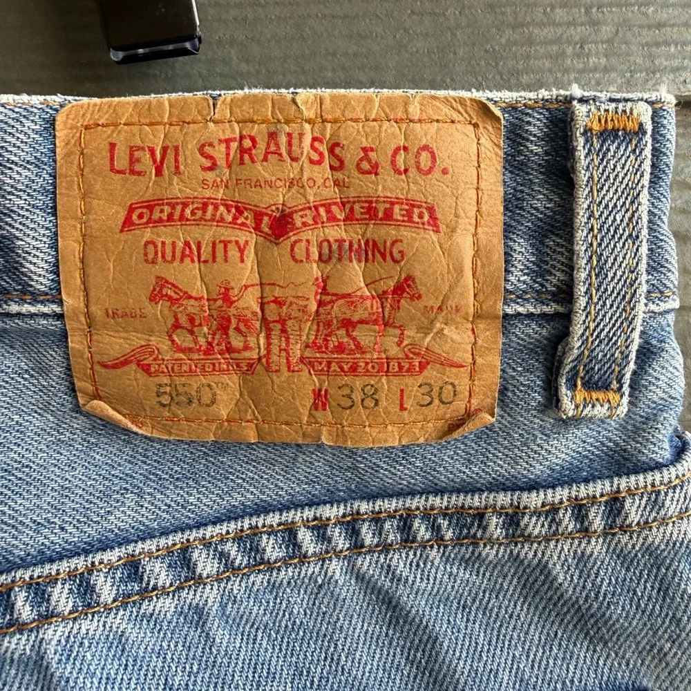 Levi's 550 Relaxed Fit Jeans 38x30 Light Wash Tapered 100% Cotton‎ Men's